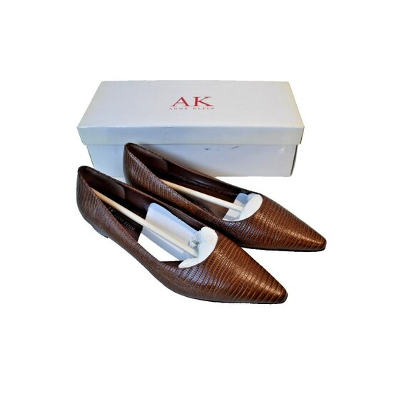 Anne Klein Brown Leather Flats size 9.5 Women's Pointy Toe New in Box - Picture 1 of 10